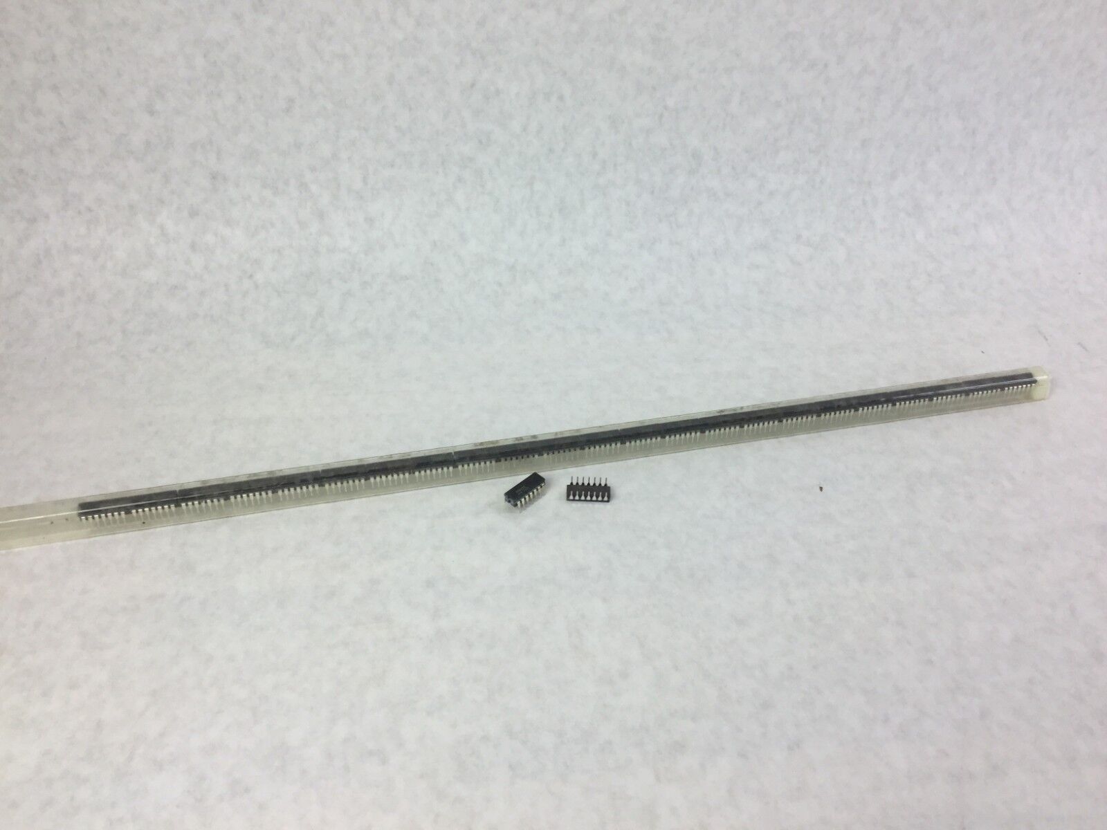 RM945DC Integrated Circuit Lot of 25