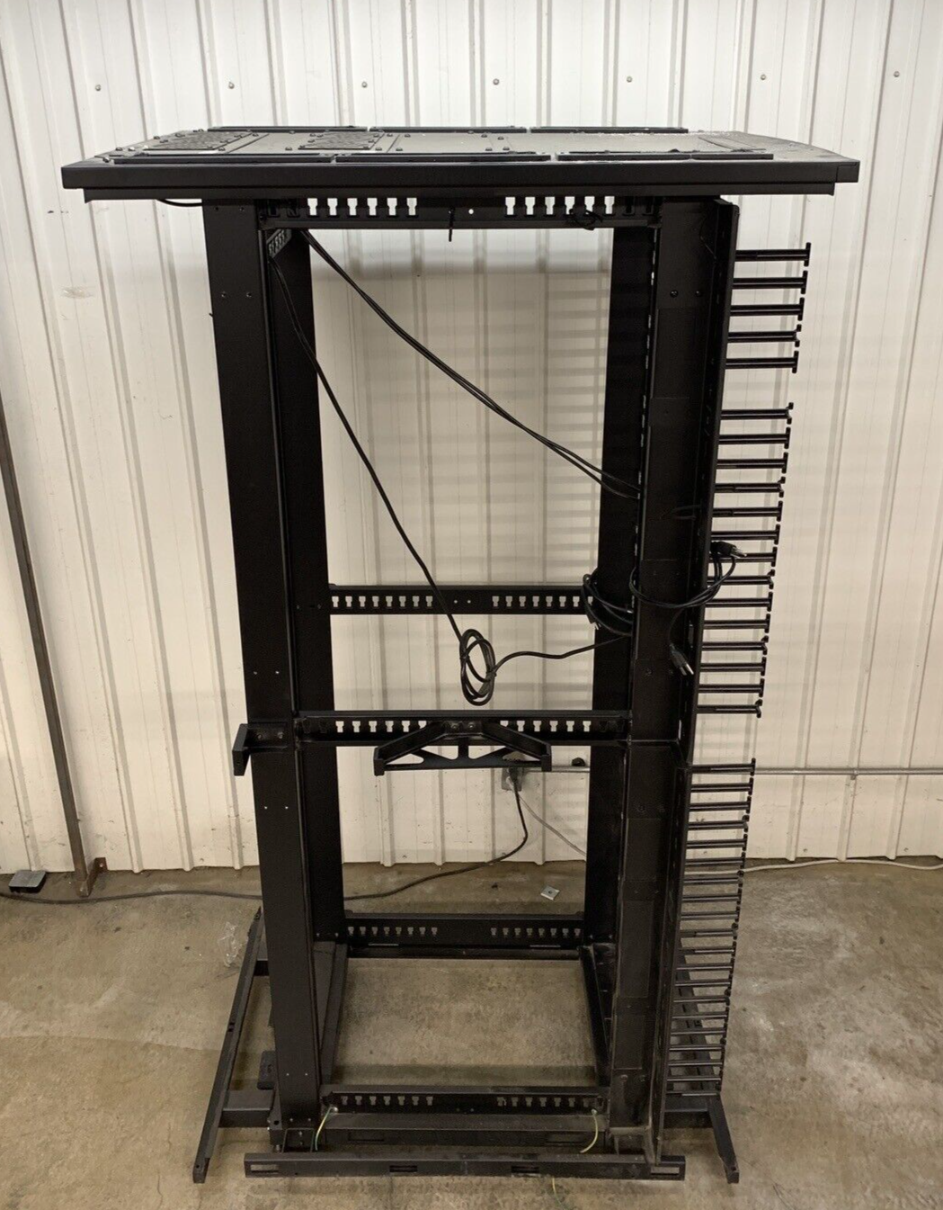 Siemen Vertipod Server Rack 45U Vp2-0AC111 Left Side No Panels