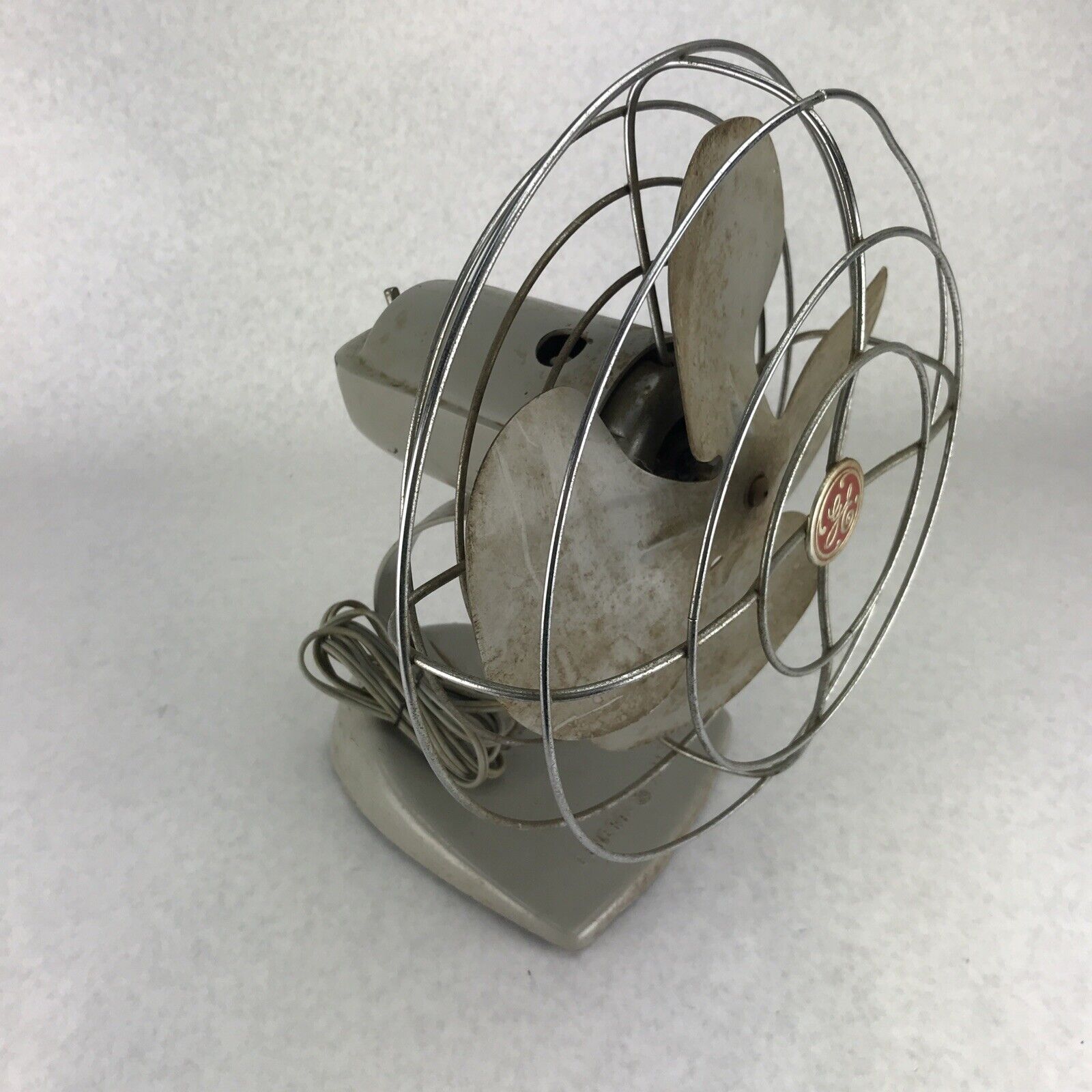 GE General Electric Oscillating Fan F11S107 Grey Vintage 1950