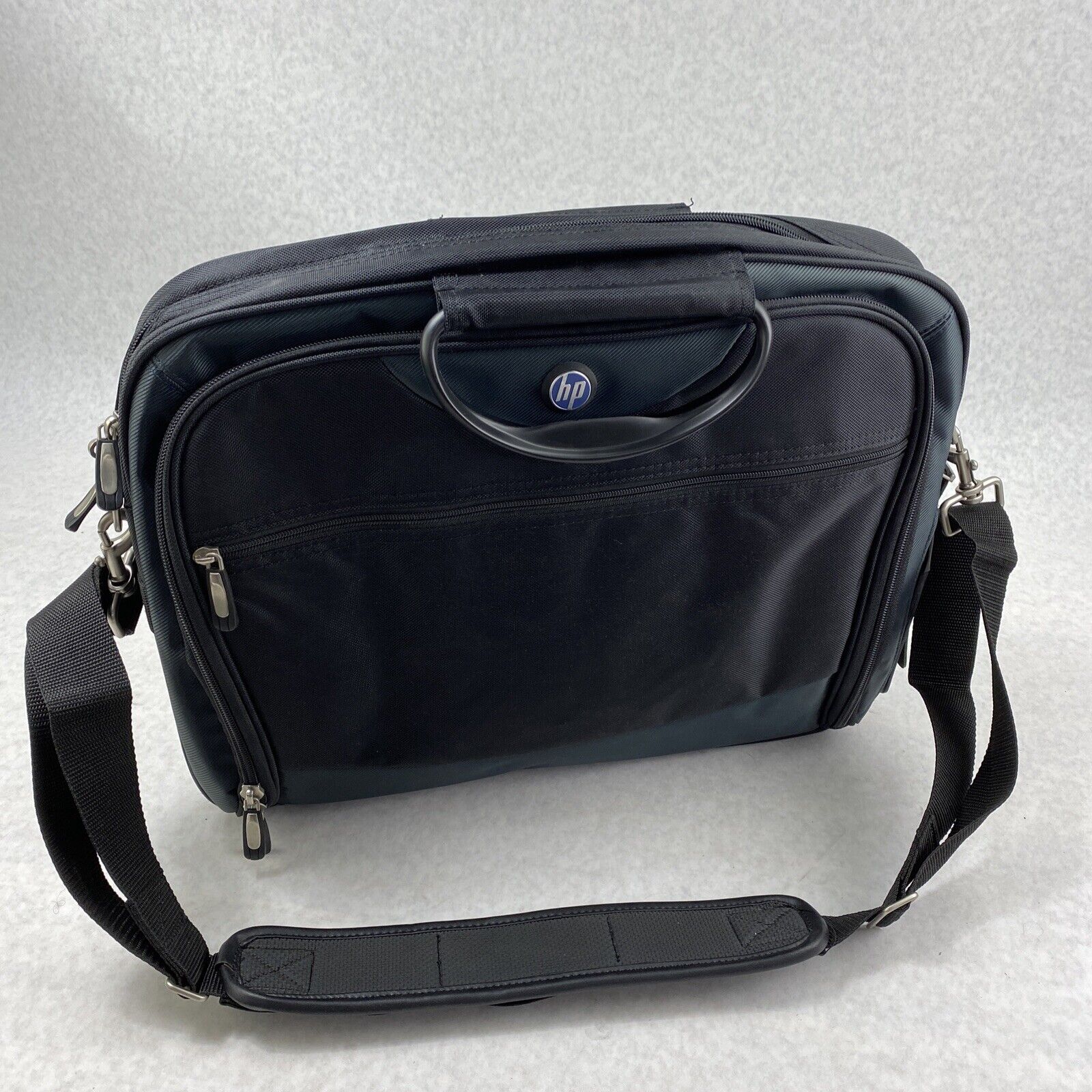 HP branded HP400-03 Top Load Laptop Shoulder Carry Case Satchel Pine Green