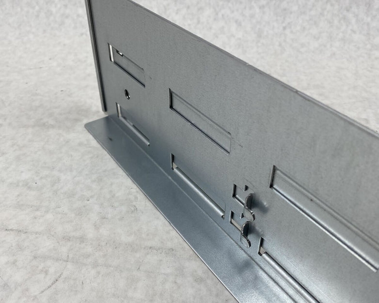 EMC Server Rail 042-004-593 Sliding On 042-004-932 RIGHT side RAIL ONLY