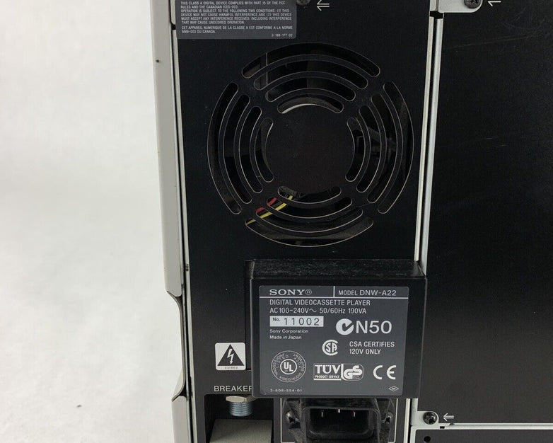 Sony Betacam SX digital Video Cassette Player DNW A22 For Parts and Repair