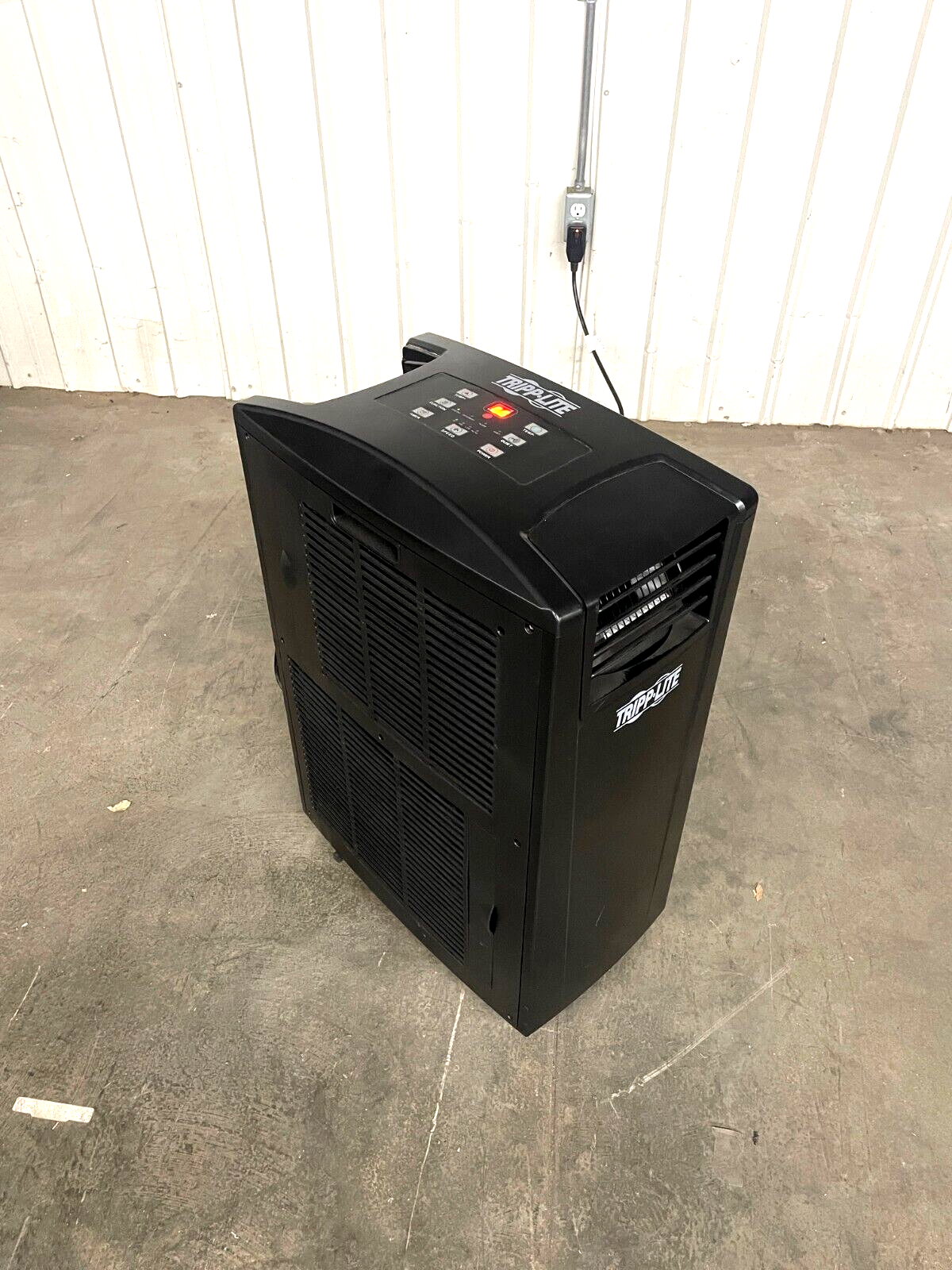 Tripp-Lite SRCOOL12K Portable Air Conditioning Unit, Intertek