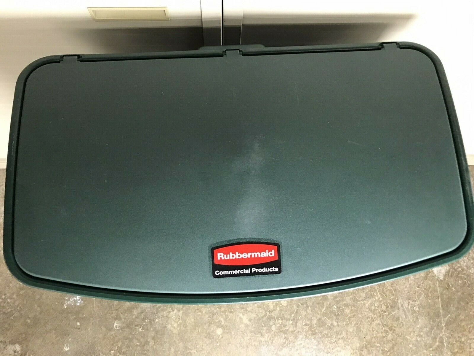 Rubbermaid Plastic Step-On Container 90L/24G Green