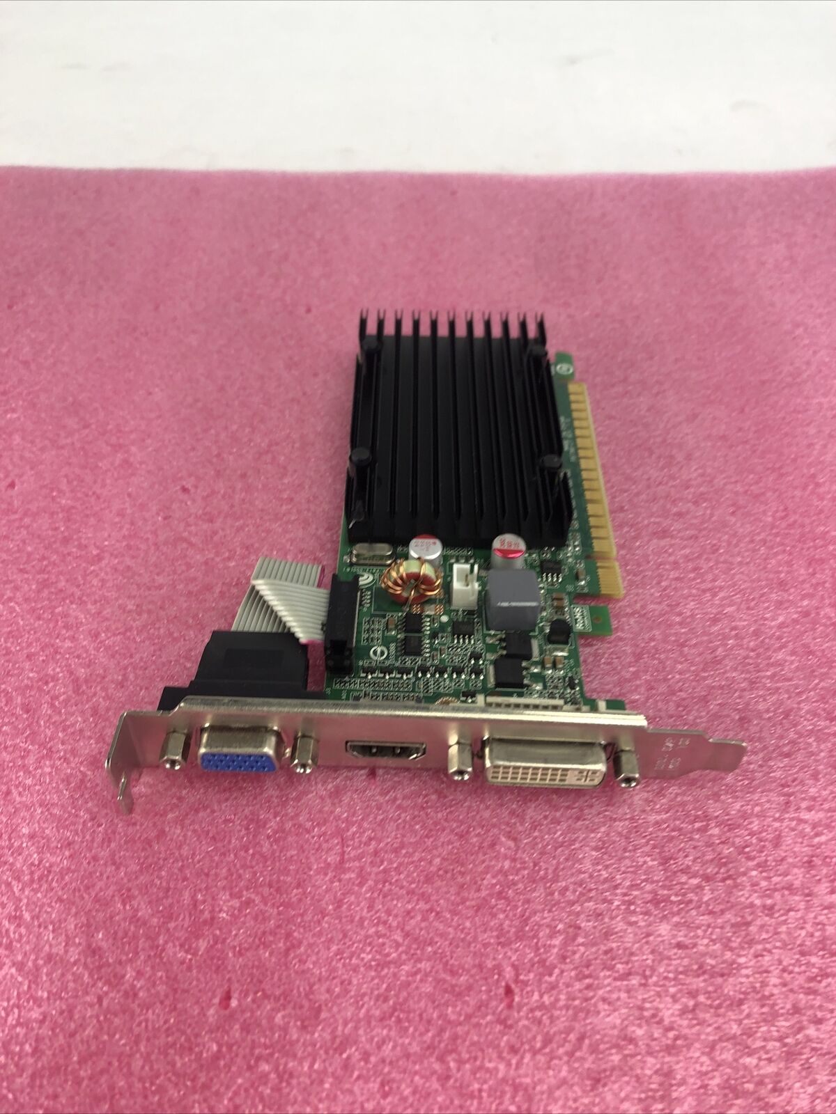 EVGA NVIDIA GEFORCE 210 512MB 512-P3-1311-KR PCIe