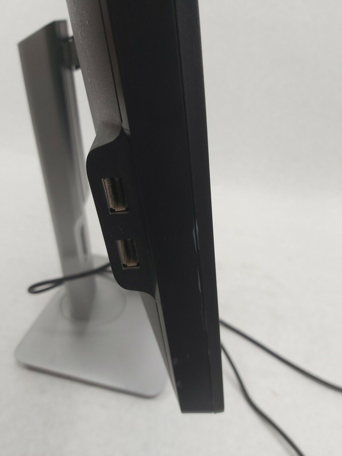 Professional P2312H - LCD-Display - TFT used Grade C