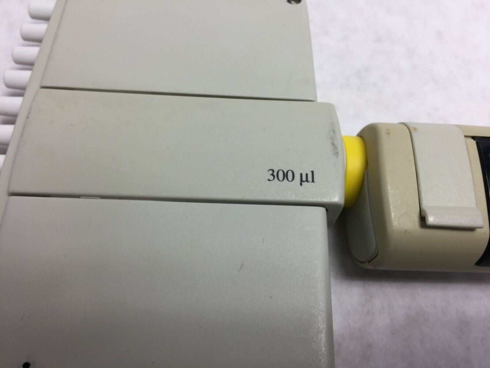 Labsystem Finnpipette 300 μL 12 Channel Pipette