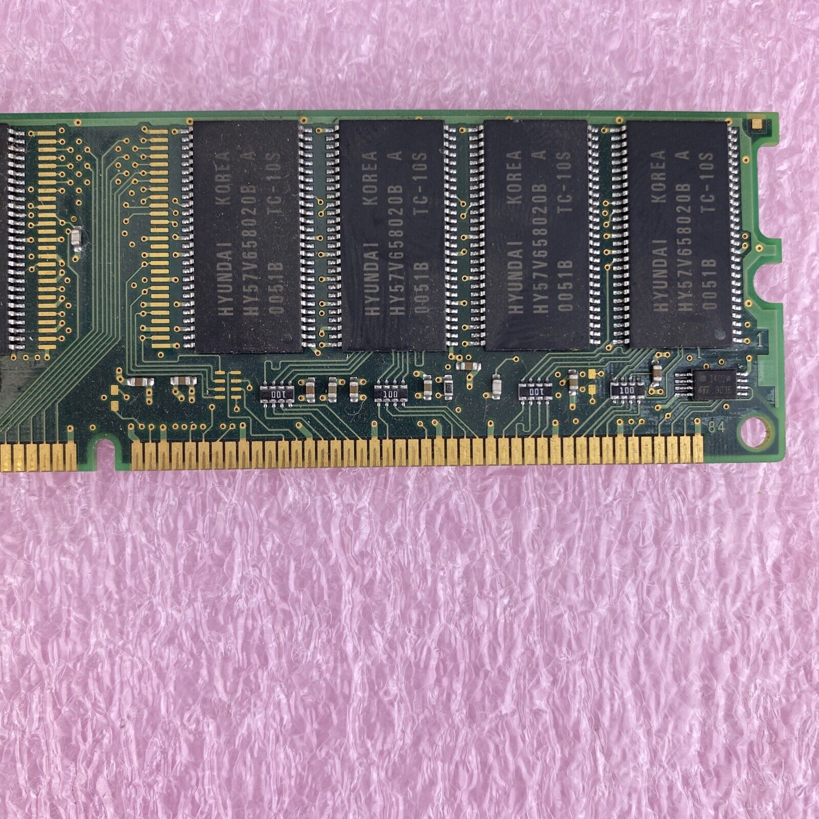 128MB Hyundai HYM7V651601 BTFG-10S BA-A PC100U-322-620 CL3 SDRAM memory