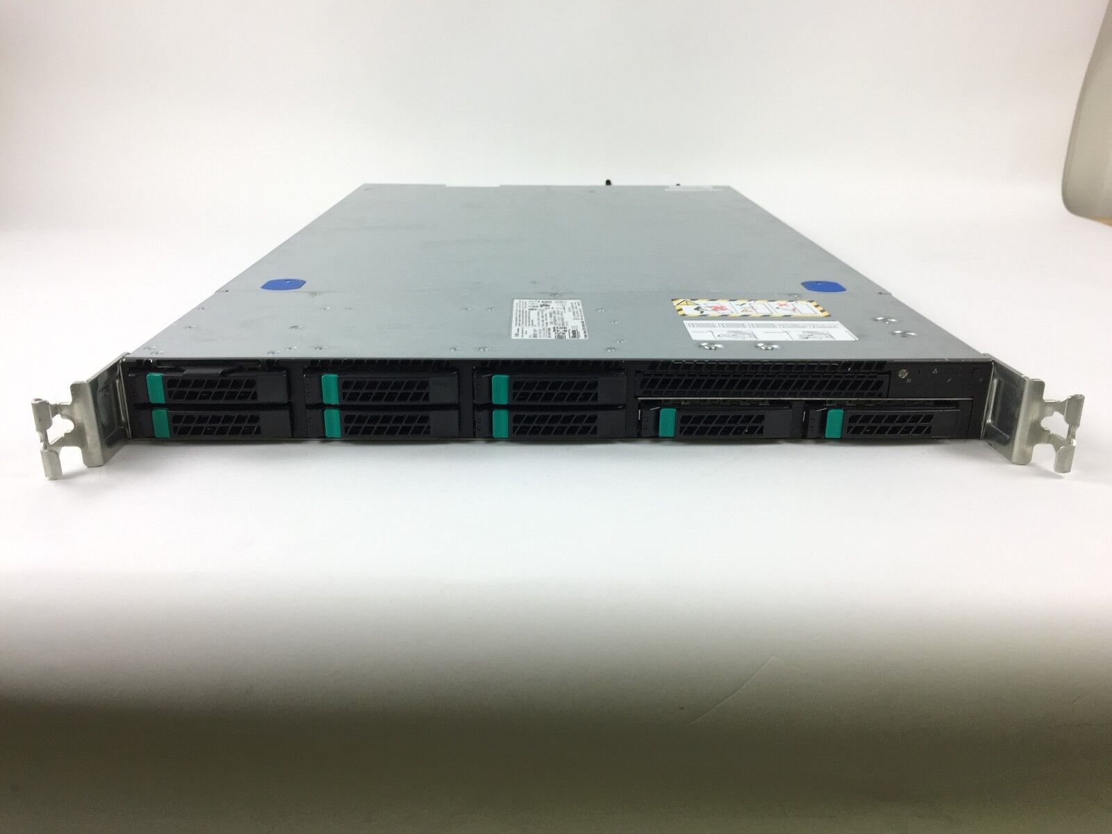 EMC KYBFP 100-127/200 2x E5-2658 2.1GHz 256GB RAM RKSAS8 Raid No Rails