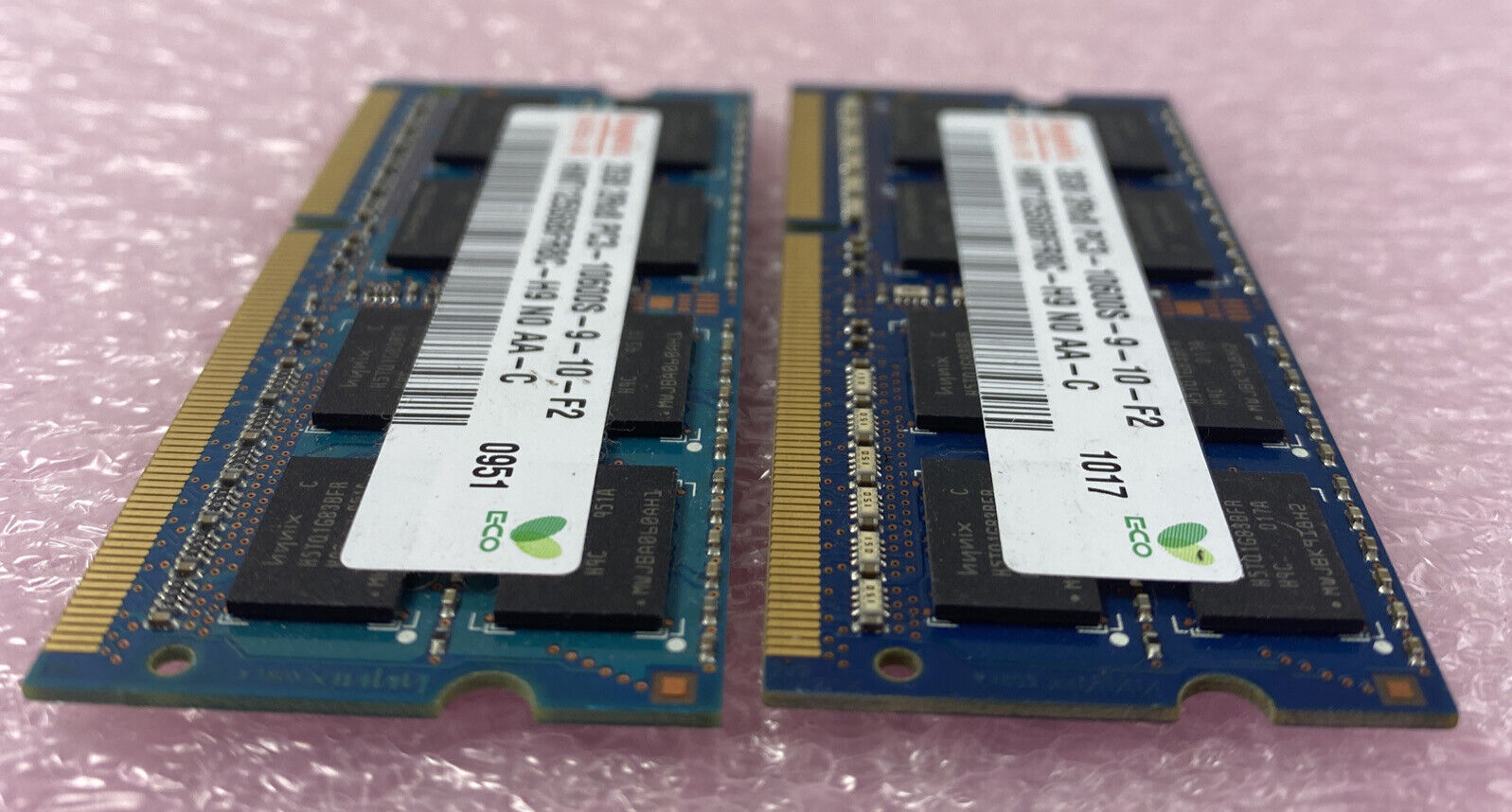 Lot( 2 ) 2GB Hynix HMT125S6BFR8C-H9 DDR3 2Rx8 PC3-10600S  So-DIMM Laptop RAM