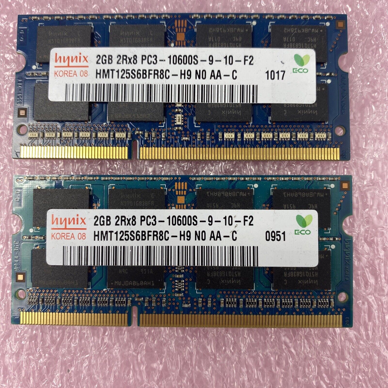 Lot( 2 ) 2GB Hynix HMT125S6BFR8C-H9 DDR3 2Rx8 PC3-10600S  So-DIMM Laptop RAM