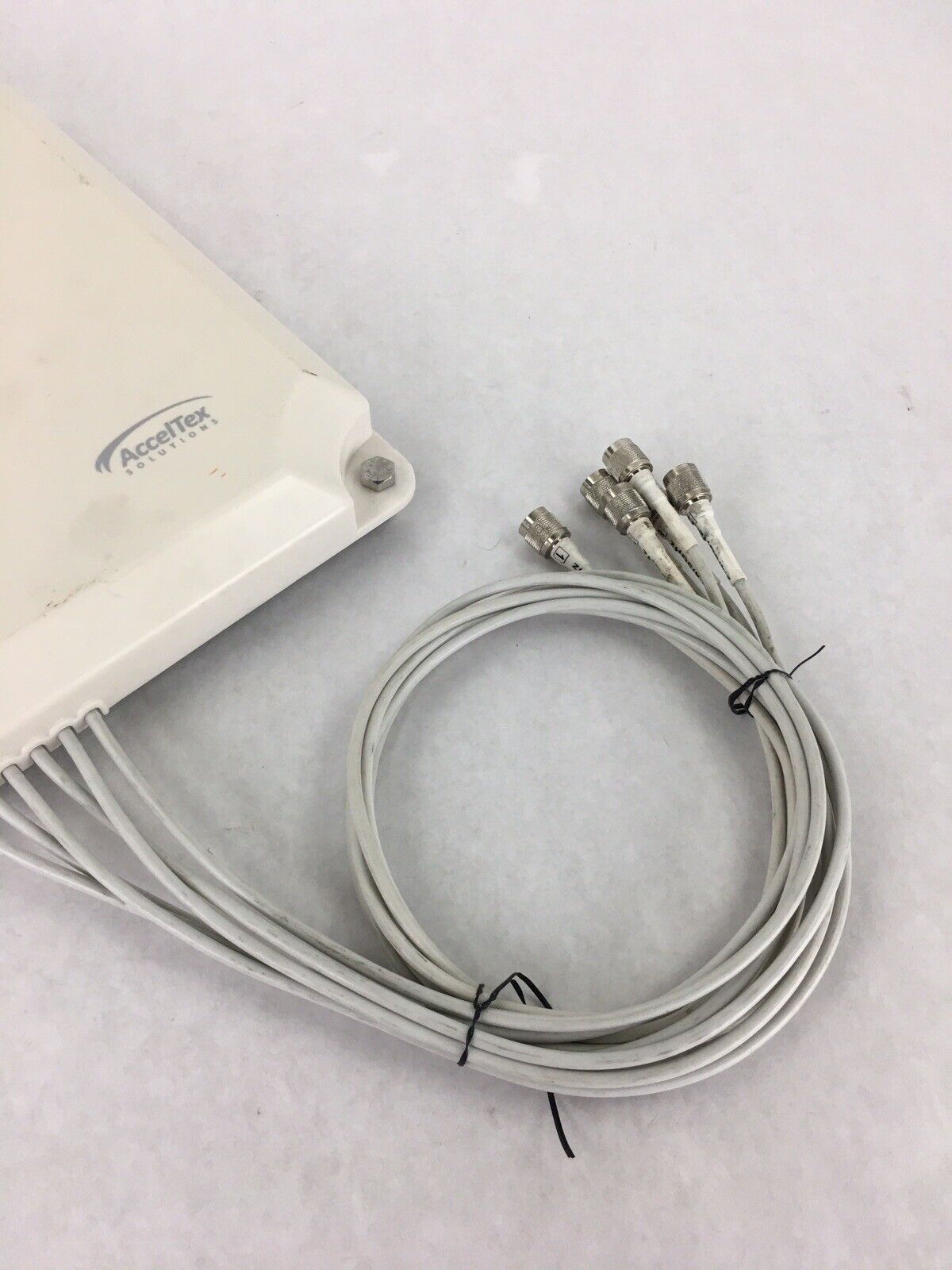 Acceltex 2.4/5GHz Patch With 6x Antenna Cables ATS-OP-2415-13-6RPTP-36