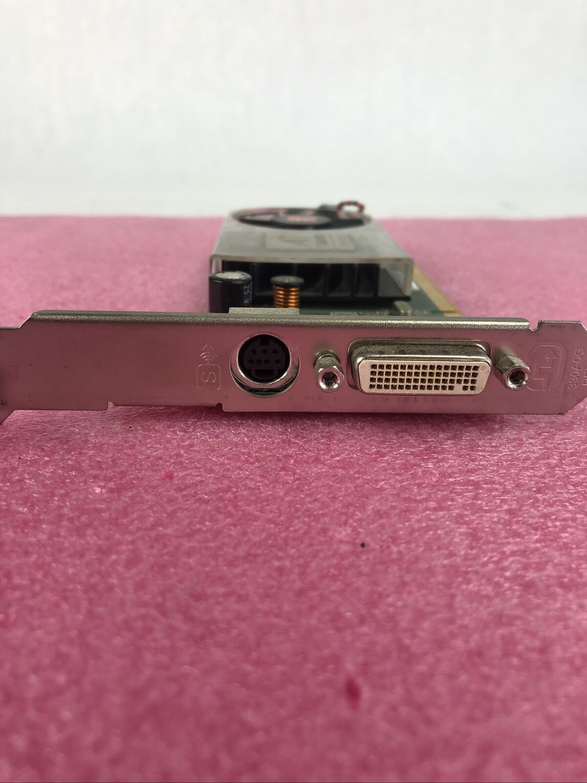 Dell HW916 ATI Radeon HD 2400 XT 256MB PCIE Video Card