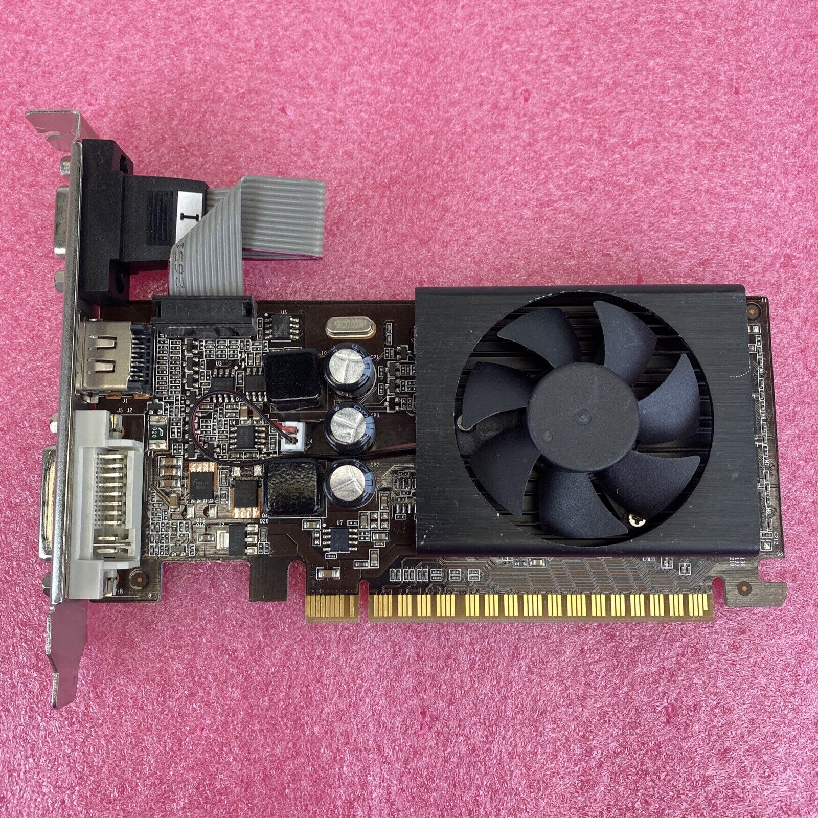 PNY GMG210WN2F1EH-0TP40Q0 GeForce GT520 1024MB DDR3 PCIE video graphics card