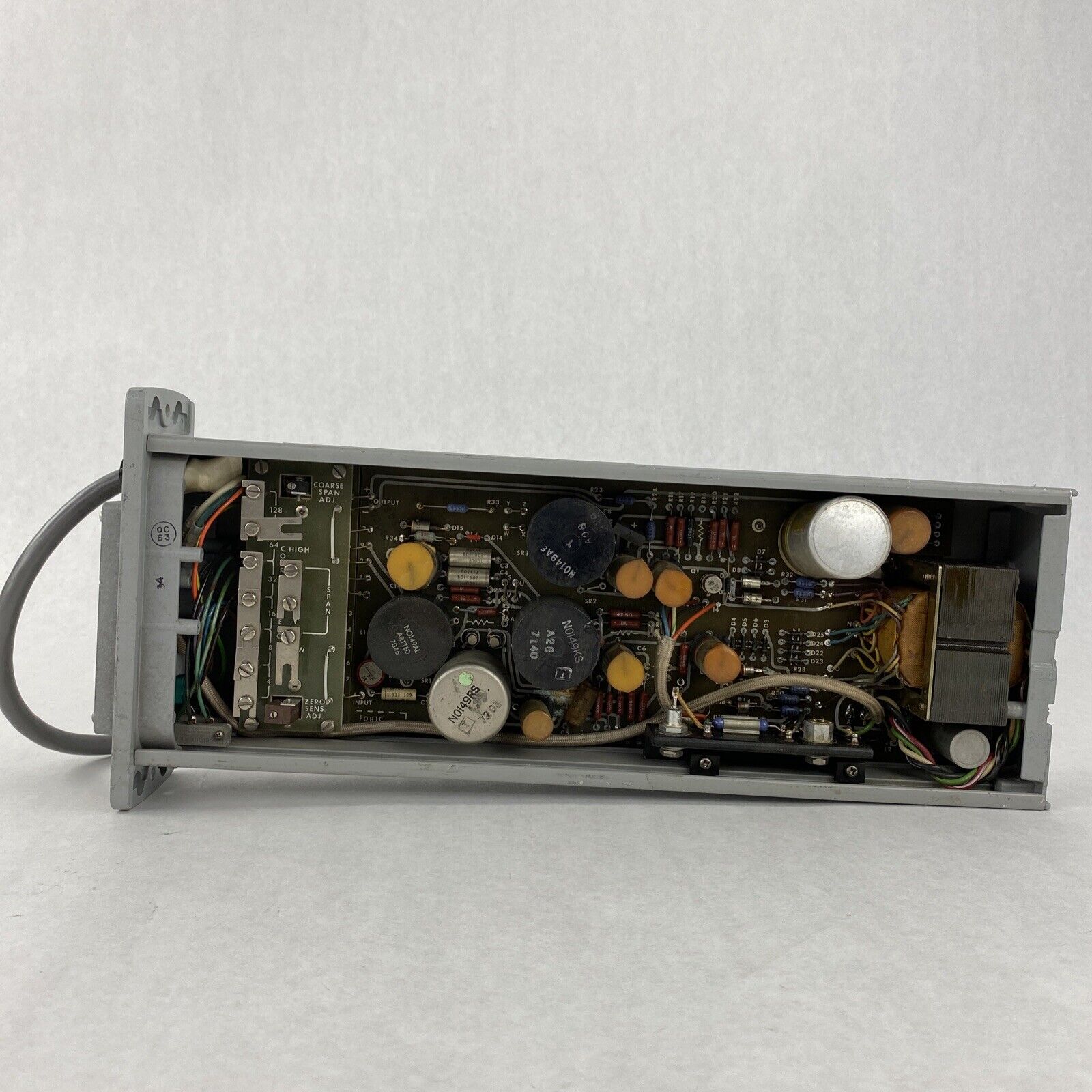Foxboro 694AC-0AW-6 M/694A Resistance Converter Missing Side Panel