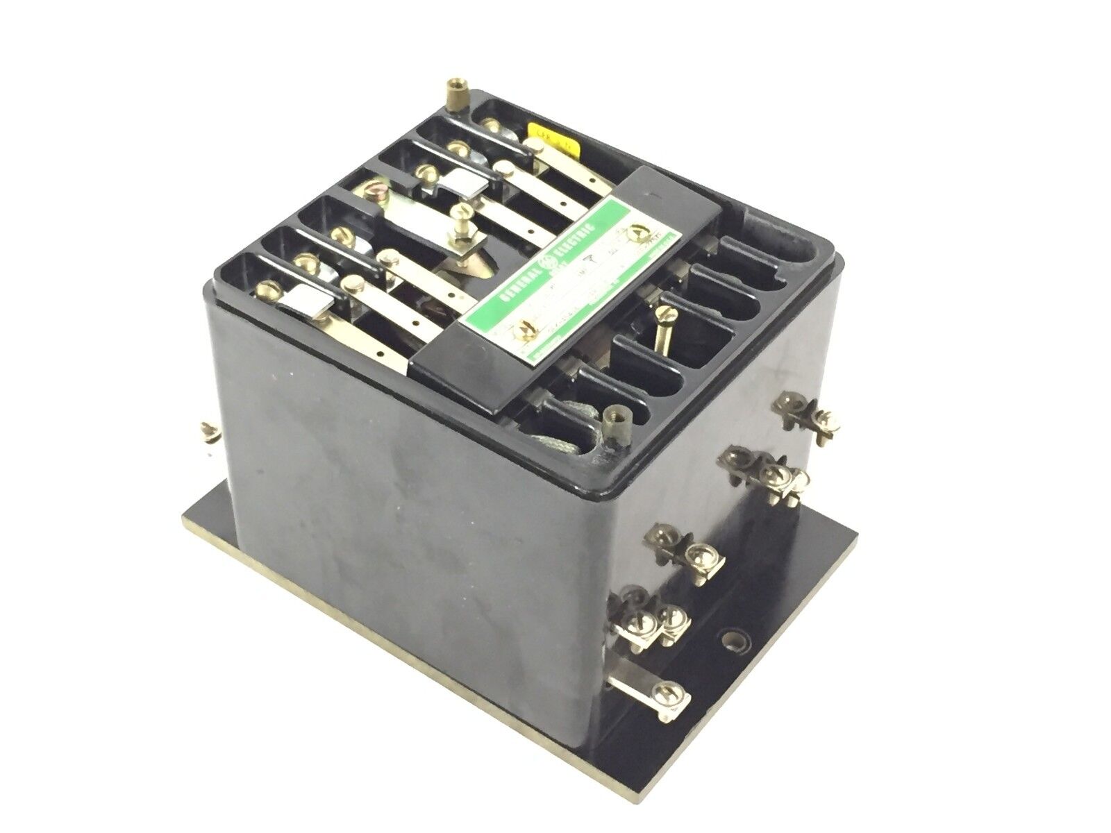 General Electric Relay Model 12HFA151A9H 120 Volt Multicontact CRACKED COVER