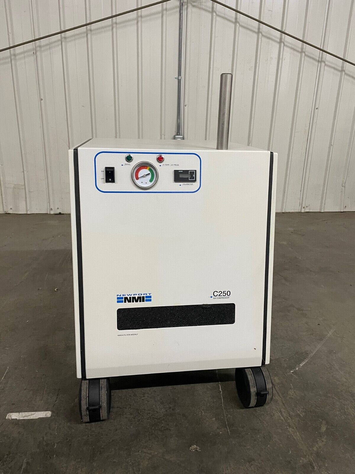 Newport Medical C250 Air Compressor C250-110/120V-R, 39.5 Hours, NMI