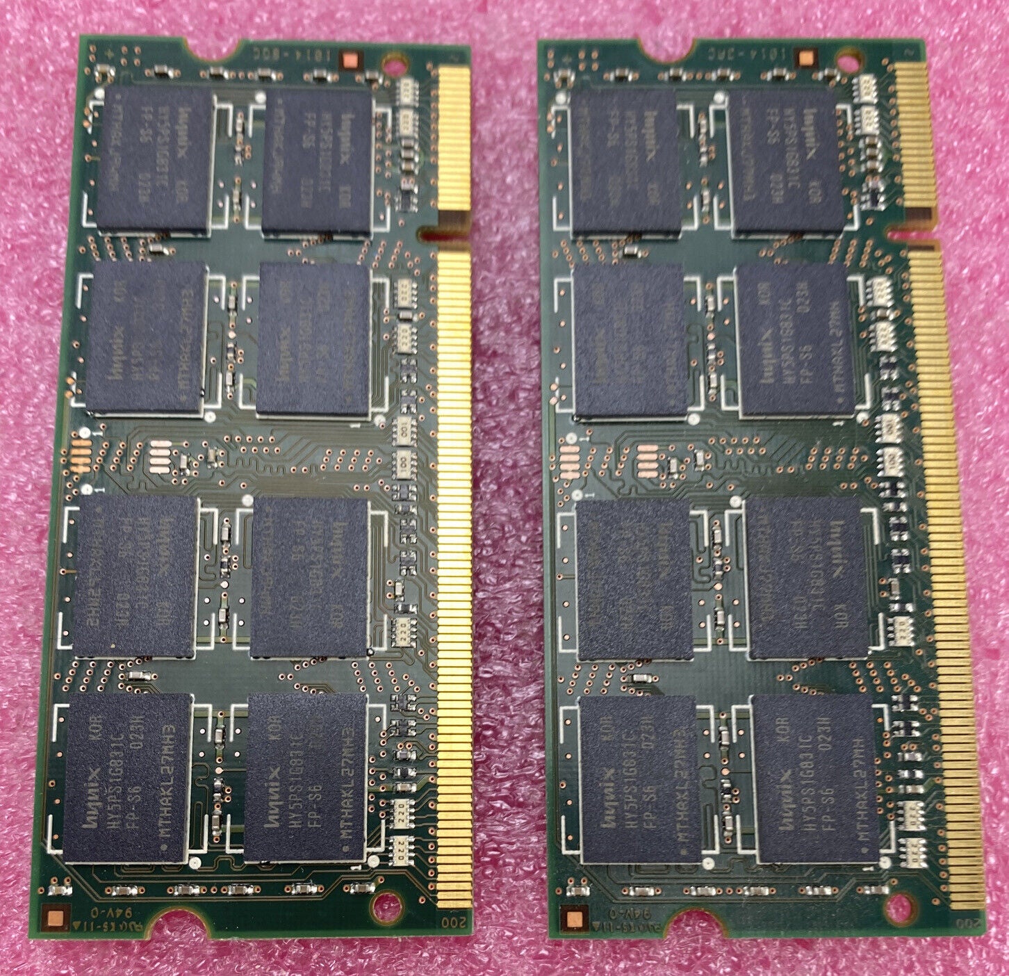 Lot( 2 ) 2GB Hynix HYMP125S64CP8-S6 PC2-6400 800MHz SO-DIMM DDR2