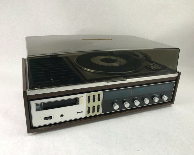 RCA VM6025W Stereo 8 Track Radio Turntable Record Player
