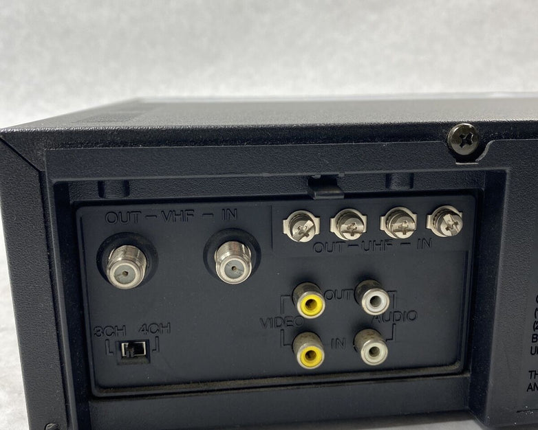 Teknika VCR882 VHS Player VCR Recorder Made in Japan NEEDS REPAIR