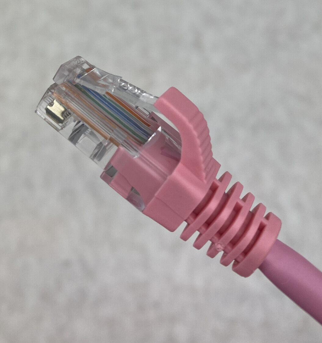 Lot( 5 ) 7ft Pink Cat5e C2G 00498 Snagless Unshielded UTP Ethernet Patch Cable
