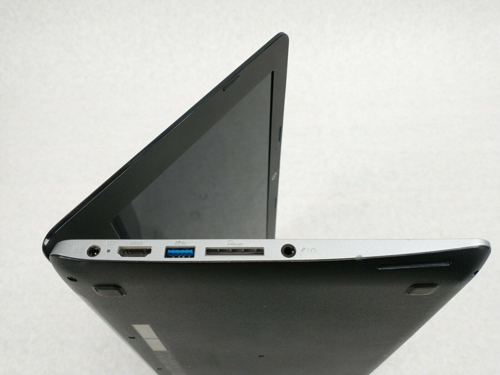 Asus Chromebook C200MA-EDU Laptop Computer Chrome OS 11.6" 2GB 16GB Webcam