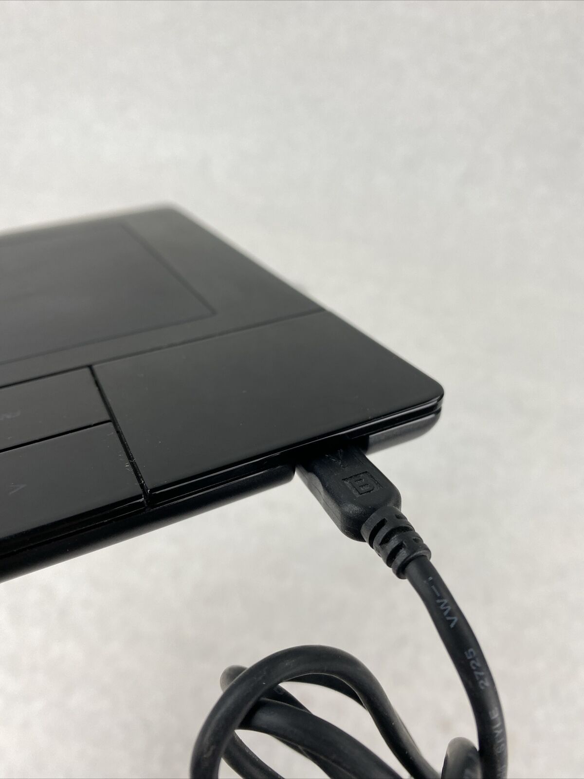 Wacom Bamboo MTE-450A Drawing Graphics Tablet with Disct but NO STYLUS