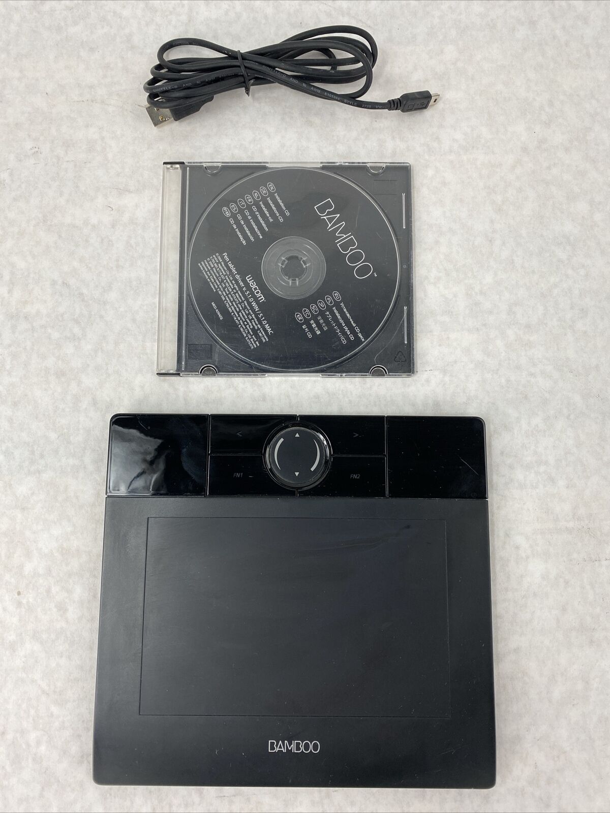 Wacom Bamboo MTE-450A Drawing Graphics Tablet with Disct but NO STYLUS