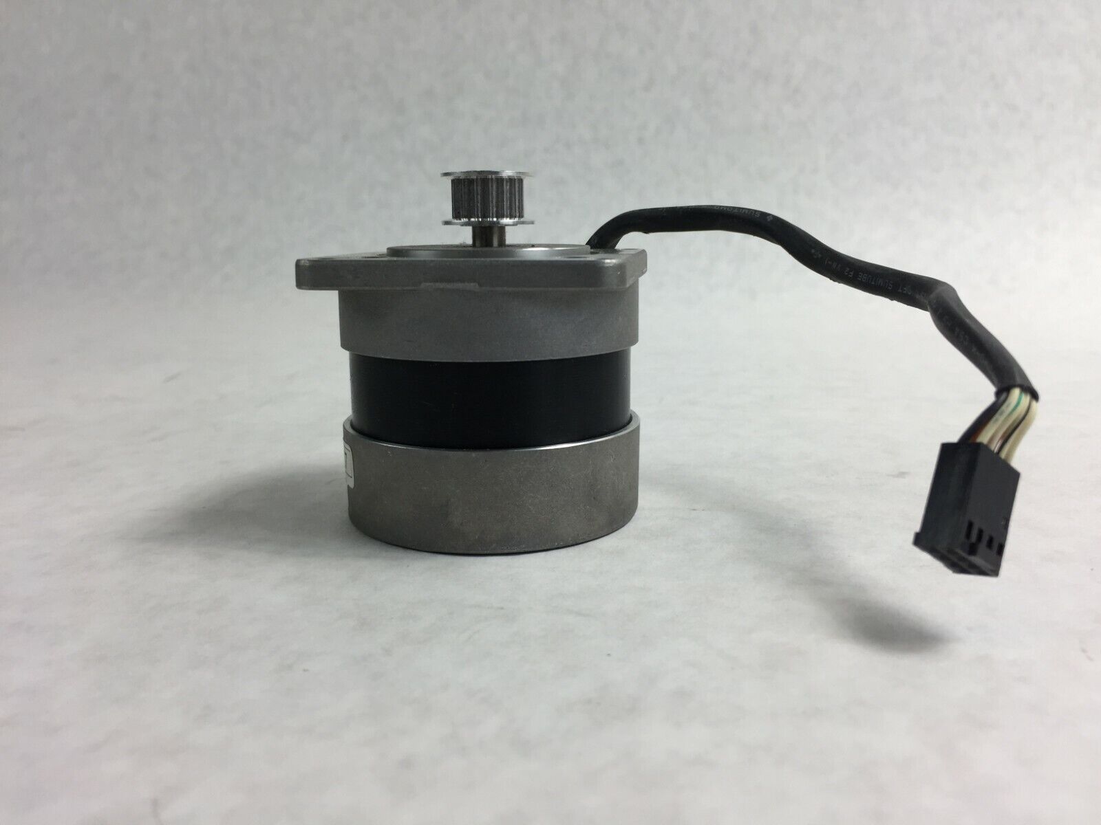 Nippon Pulse Motor P J5001W-17  NOS