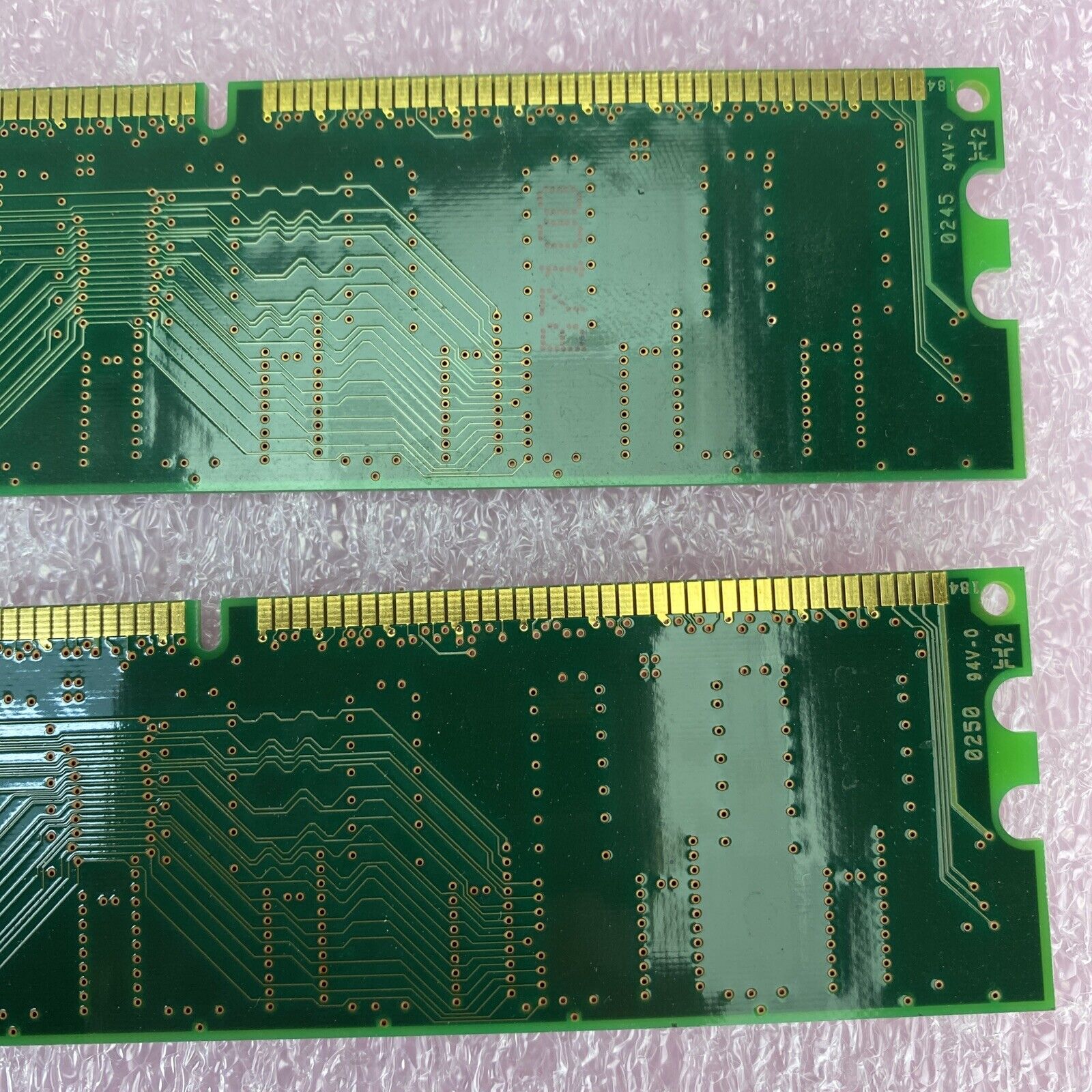 2x 256MB = 512MB Infineon HYS64D32000GU-7-B DDR PC2100U CL2 memory RAM