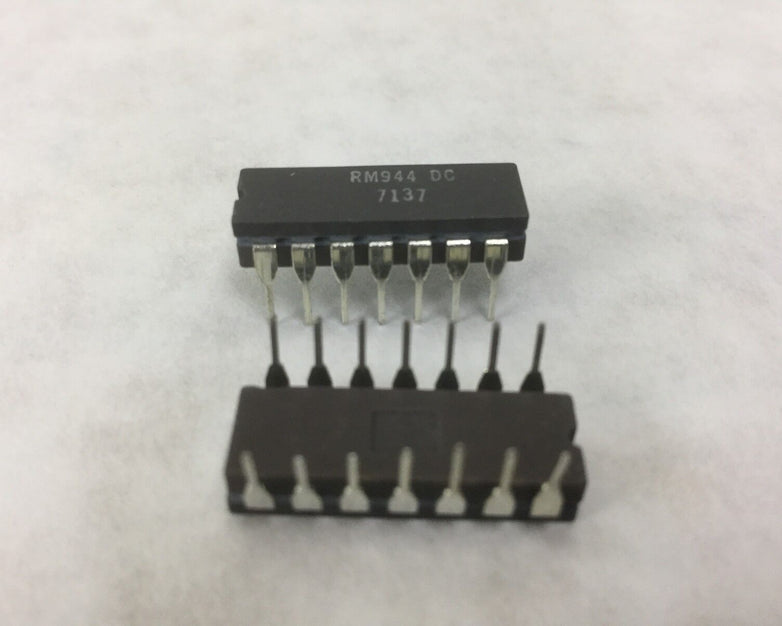 RM944 DC (7137) 14 Pin, Lot of 12, NEW