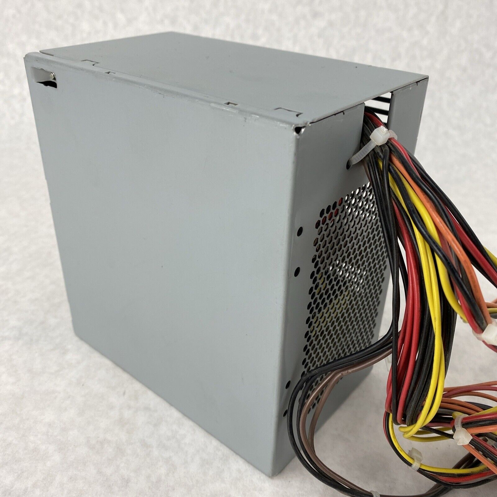 Bestec 0R850G 0XW600 ATX0300D5WB 300W Power Supply for Dell Inspiron 530