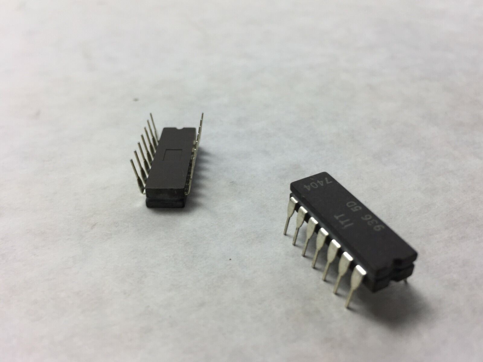 (14) ITT 936 5D  Integrated Circuit  Lot of 14