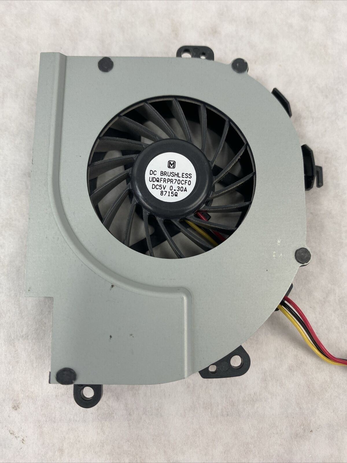 Sony 8715Q DC5V 0.3A Brushless Fan with Screws for PCG-7141L Vaio Laptop