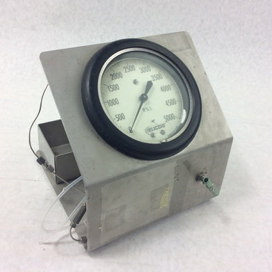 Helicoid 2314 Pressure Gauge 5000 P.S.I. w/ Bracket