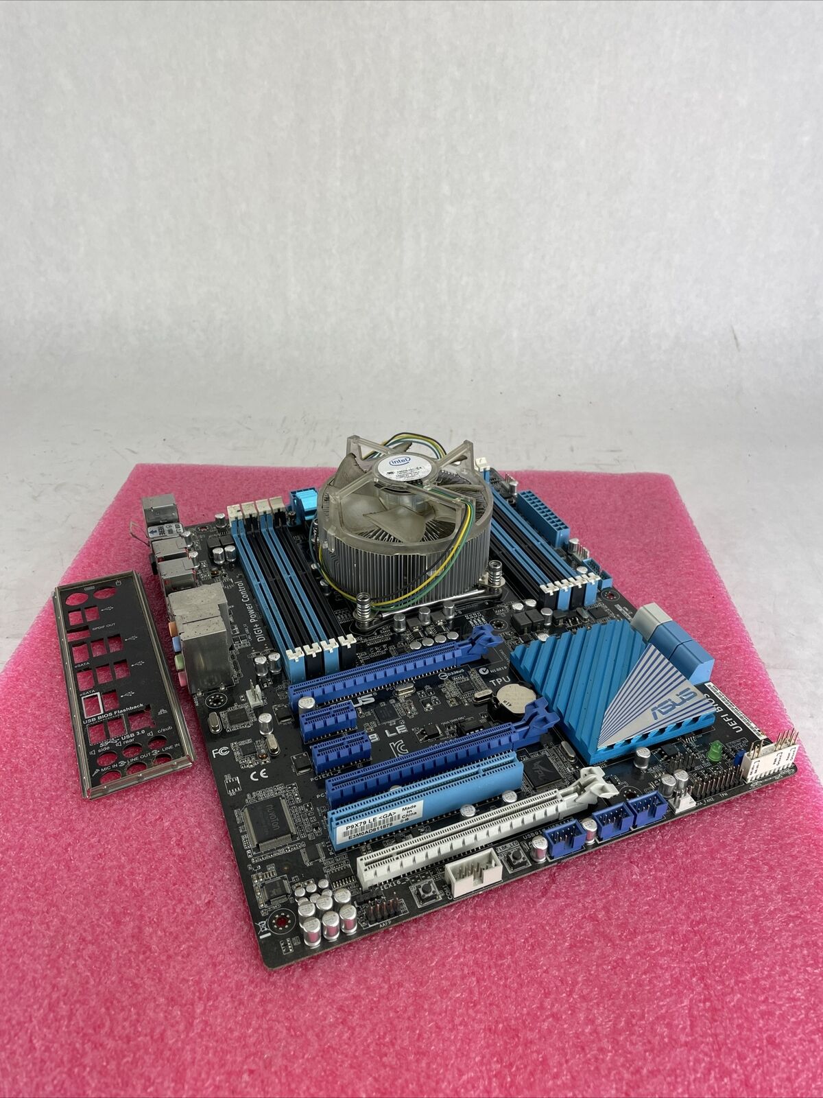 ASUS P9X79 LE Motherboard Intel Core i7-4820K 3.7GHz No RAM w/Shield