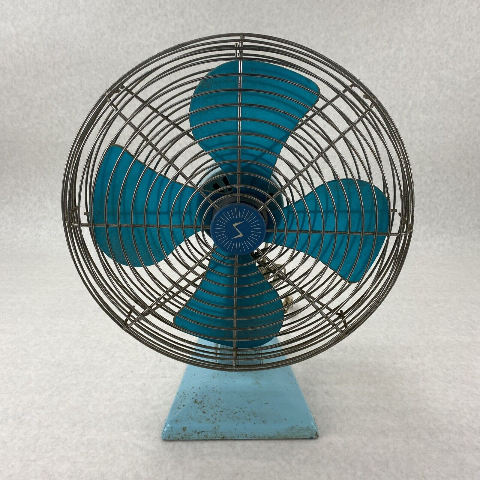 Vintage Superior Electric 1200 3-Speed Aqua Blue 120V 60Hz Table Fan