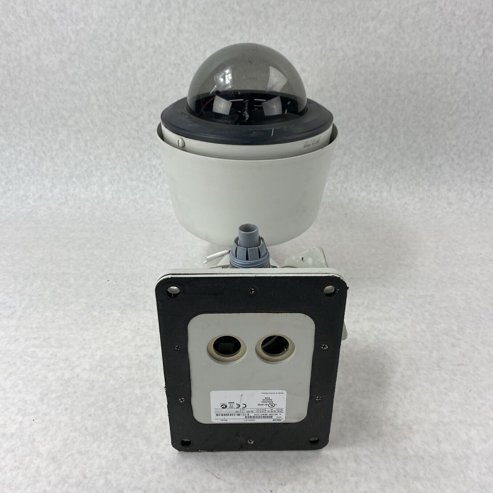 Pelco DF5-PG-E0 Outdoor Pendant Tinted Camera Dome w/ Wall Mount and Components