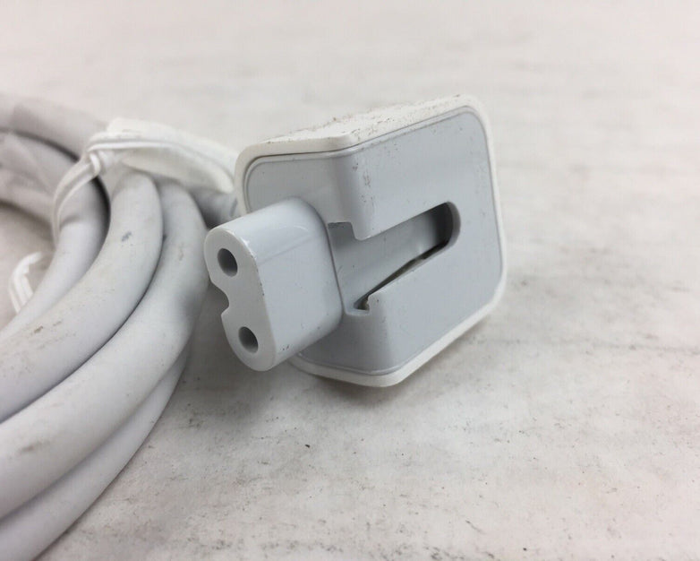 OEM Apple Volex E62405SP APC7H 2.5A 125V 6Ft AC Power Cord