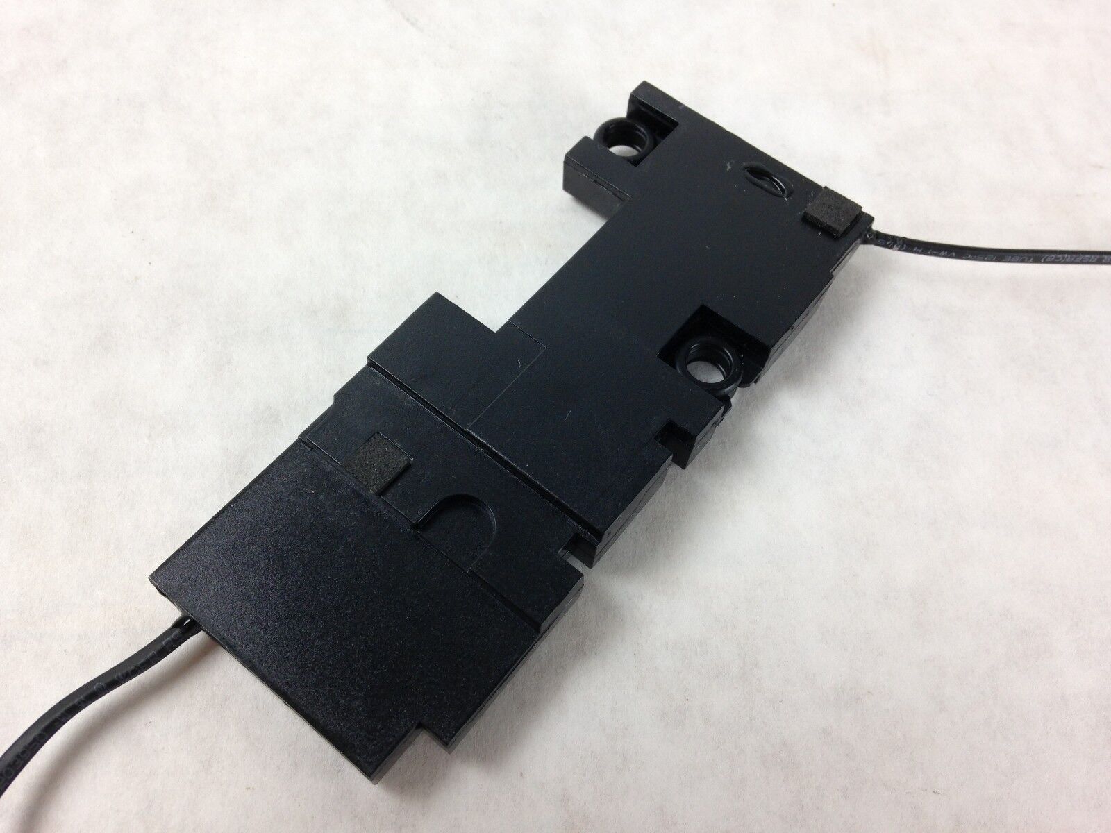 Genuine Dell Chromebook 3180 DW9G6 Case Speaker Set