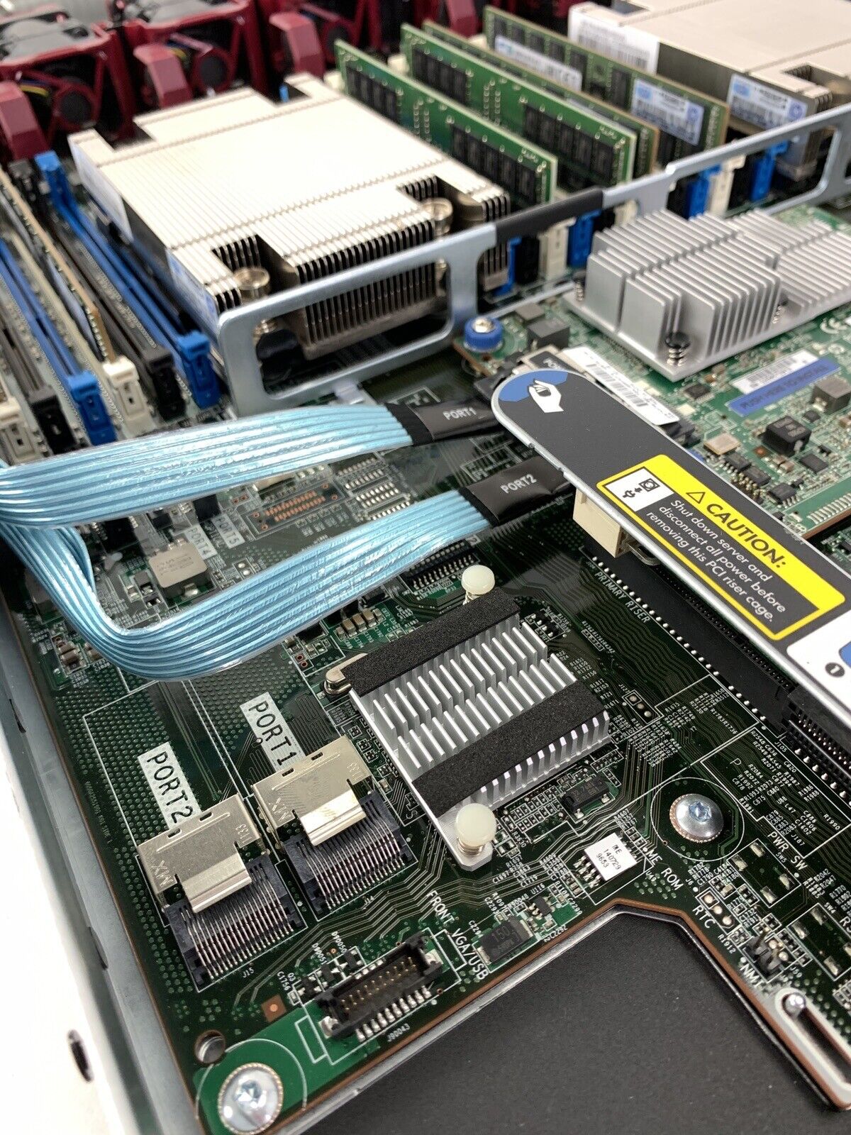 HP ProLiant DL360 Gen9 Server 2x E5-2640 v3 2.4 GHz 128 GB RAM NO HDD NO OS