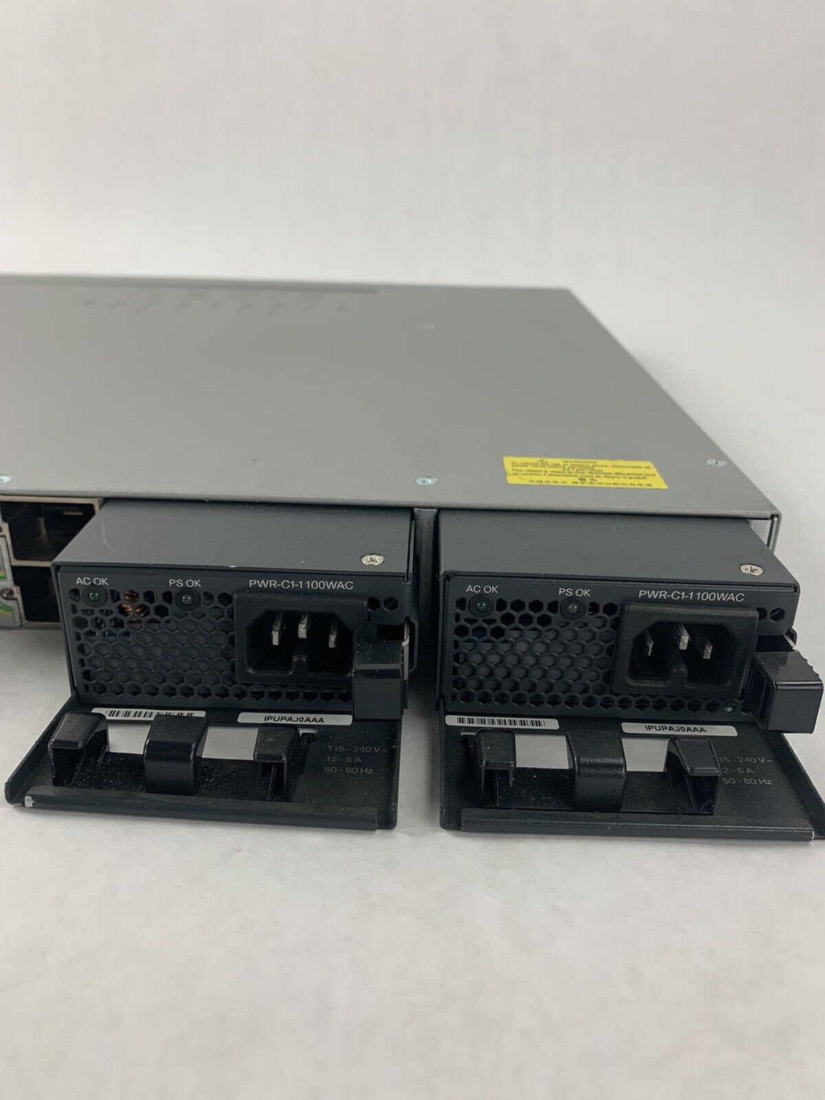 Cisco Catalyst WS-C3850-48PW-S 48 Port Ethernet Switch W/ C3850-NM-4-1G Module