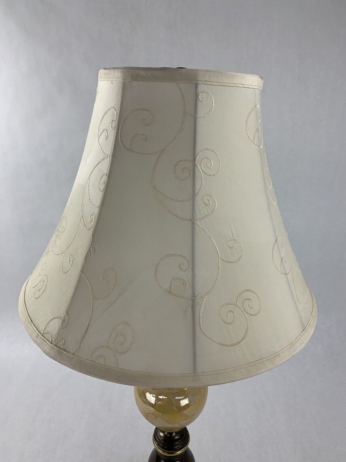 Vintage Unbranded Brass Table Lamp with Shade 31"