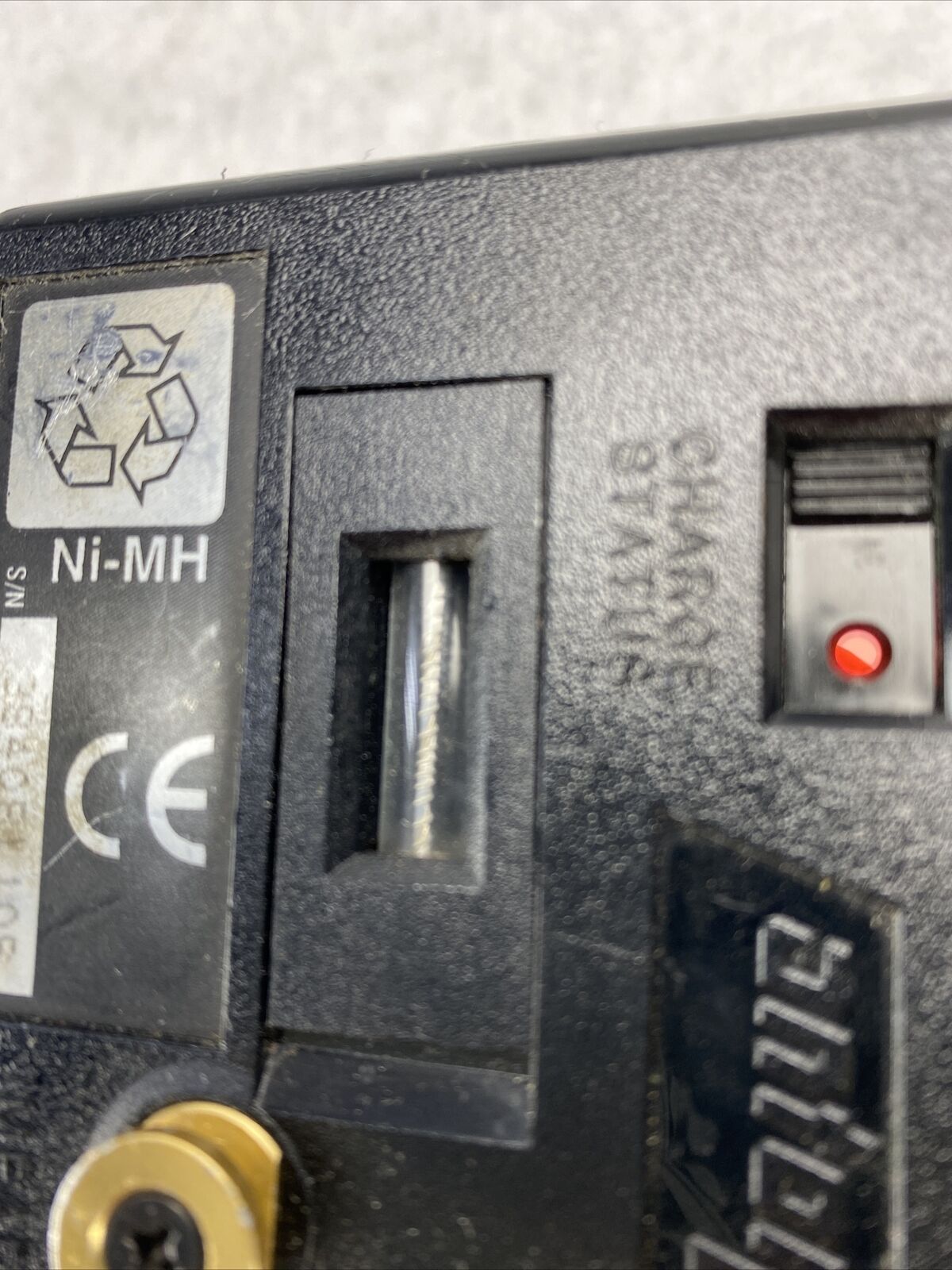 Anton Bauer Hytron 100 Digital Ni-MH Genuine Logic Series 14.4V CRACKED DISPLAY
