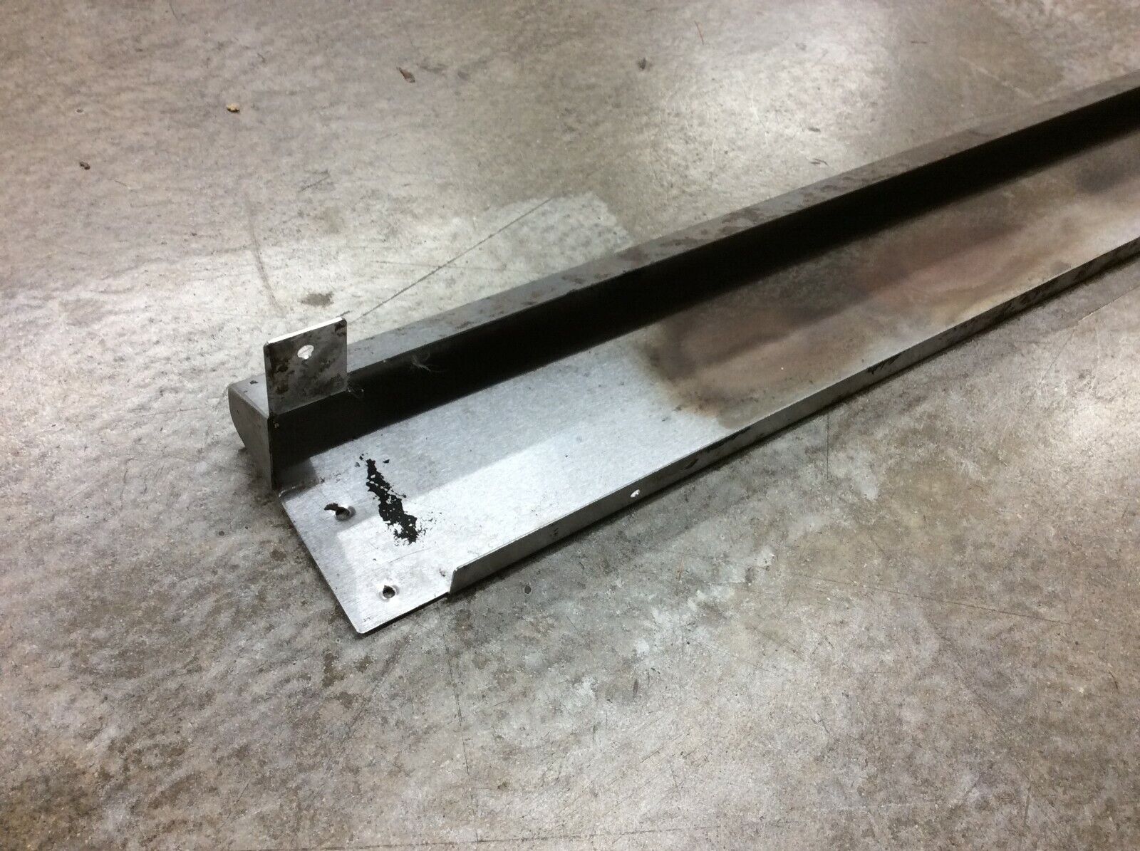 Vulcan Char-broiler Grill Cast-Iron Gas VACB72N-21 Front Guard Rail Panel 73"