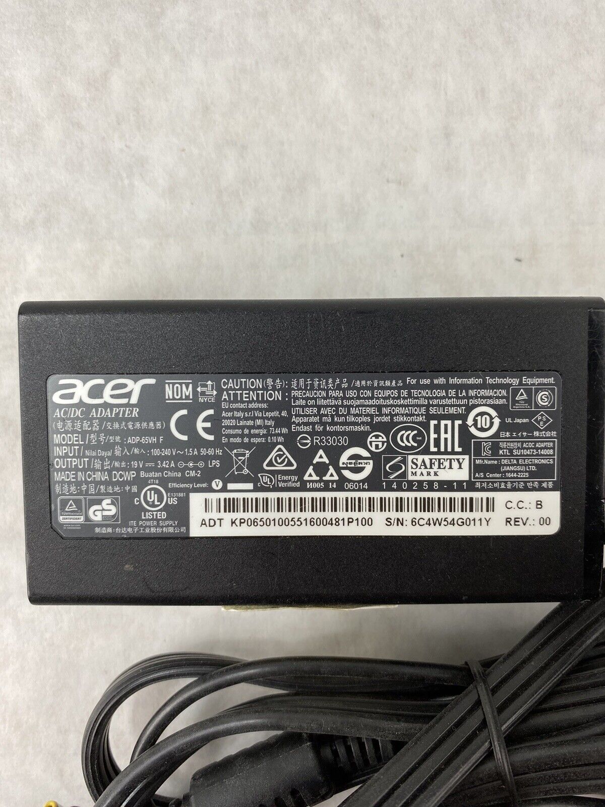 Acer ADP-65VH F 19V 3.42 A Laptop AC Adapter