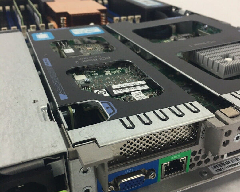 Cisco UCSC-C220-M3S 2x Xeon E5-2660 V2 2.20 GHz 64 GB RAM No HDDs No OS