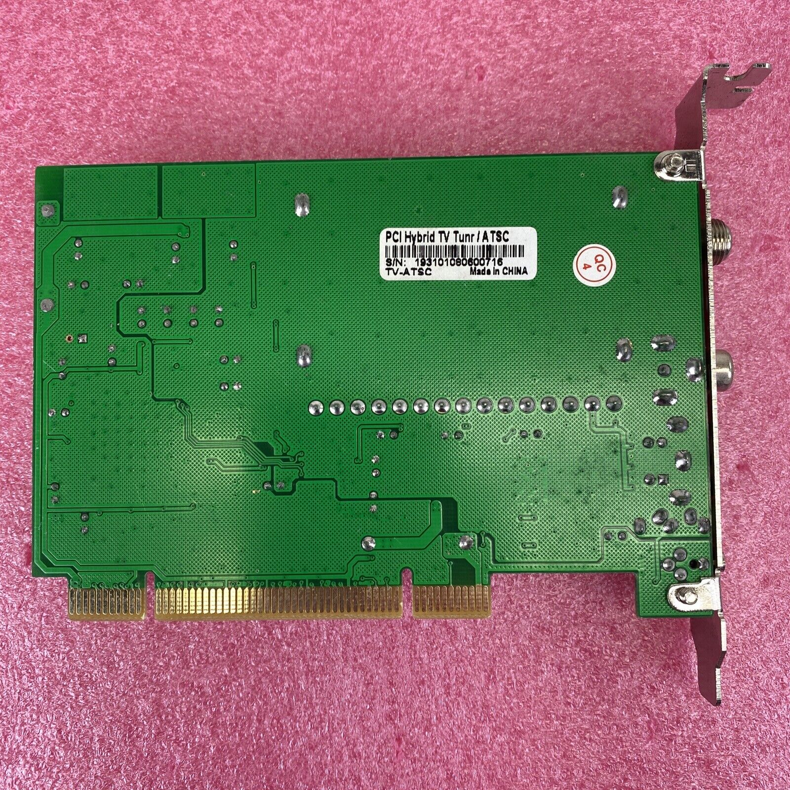 ATSC Hybrid TV tuner Coaxial RCA SVHS 3.5MM Audio R/M PCI card