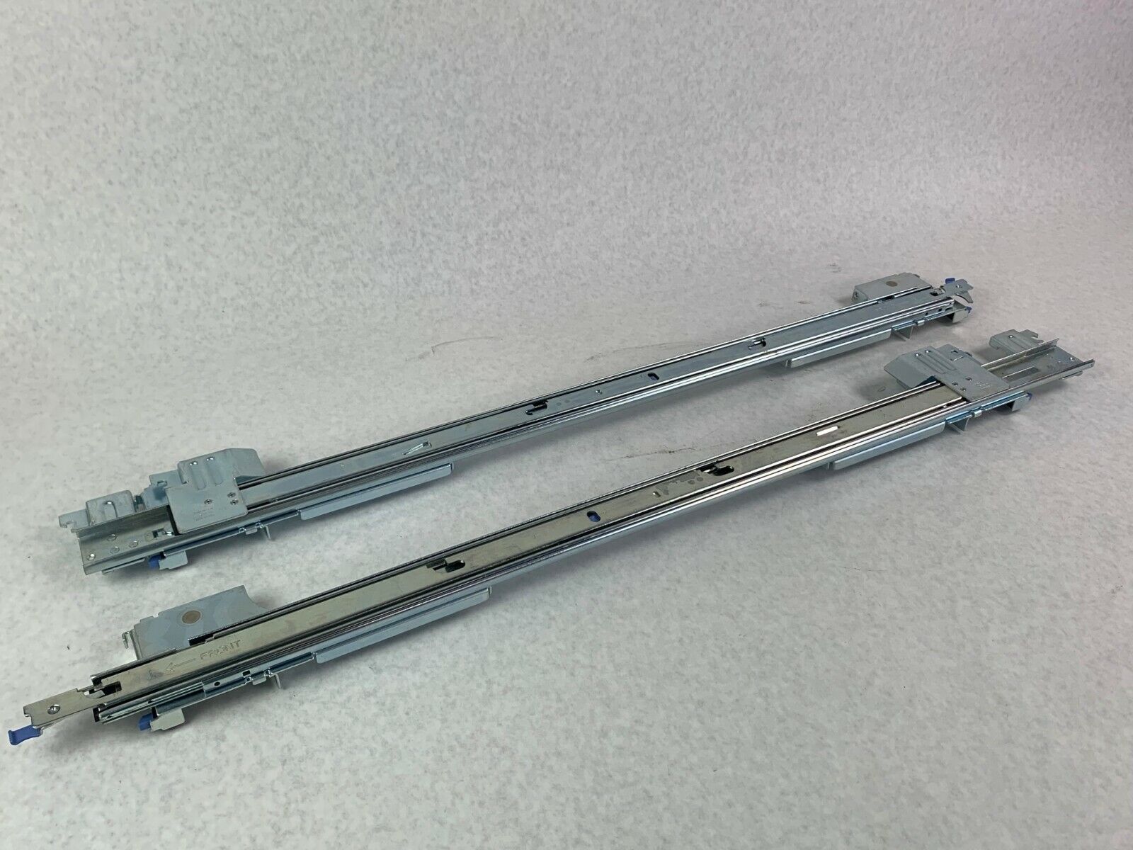 Dell UN443 GM76 PowerEdge 2950 Server L & R Sever Workstation Rail Kits