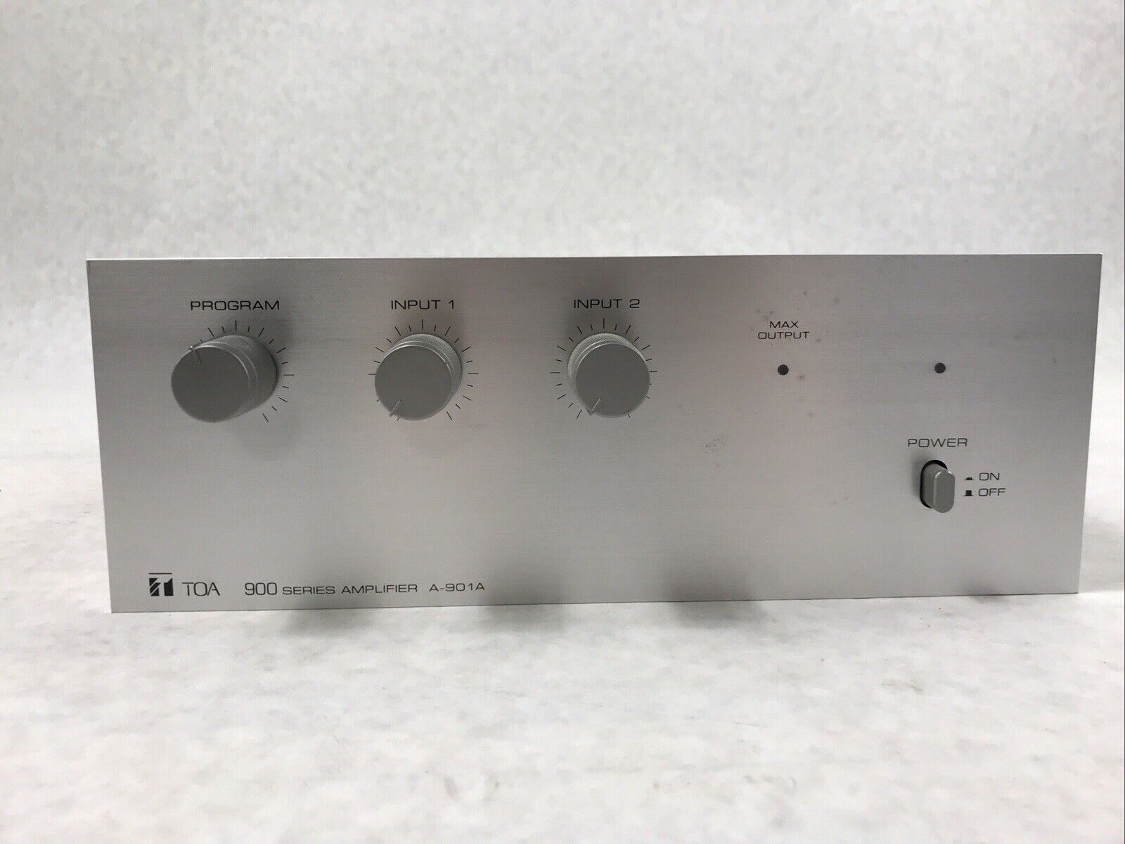 TOA Electronic 900 Series Amplifier Amp A-901A